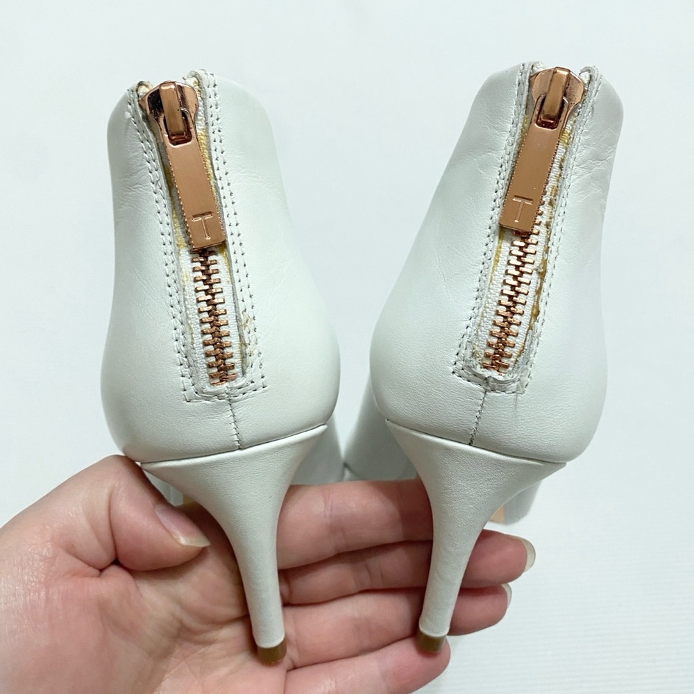 Ted Baker Gemie Slanted Heel White Leather Ankle Boot Bootie - Picture 6 of 13